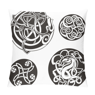 Personality  Round Celtic Knots Pillow Covers