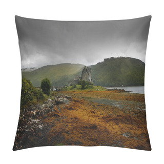 Personality  Castle One Of The Most Iconic Images Of Scotland. Pillow Covers