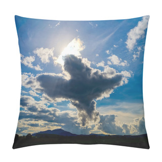 Personality  Big Bird Figure Of Clouds In The Sky Pillow Covers