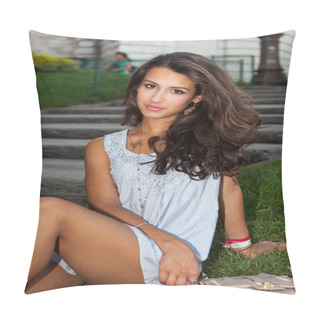 Personality  Beautiful Young Woman In Paris Pillow Covers