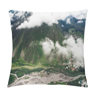 Personality  City In Green Mountains With River Pillow Covers
