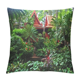 Personality  Lush Green Tropical Garden Pillow Covers