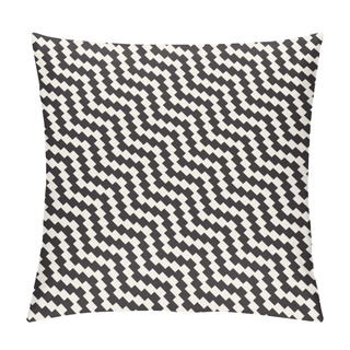 Personality  Seamless Zig Zag Geometric Pattern. Classic Chevron Lines Tiling. Pillow Covers