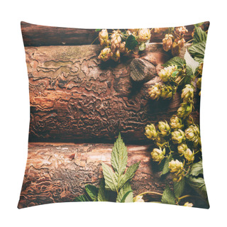 Personality  Top View Of Hops With Green Leaves On Wooden Background Pillow Covers