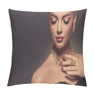 Personality  Beautiful Girl With Jewelry Pillow Covers