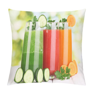 Personality  Fresh Vegetable Juices On Wooden Table, On Green Background Pillow Covers