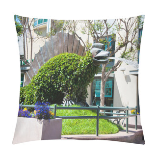 Personality  Dinosaur From Plant In One Of The Street Pillow Covers