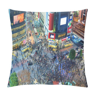 Personality  Tokyo, Japan Intersection Pillow Covers