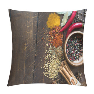 Personality  Pepper In Bowl With Scattered Herbs And Spices Pillow Covers