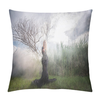 Personality  Weird Woman In The Morning Mist Pillow Covers