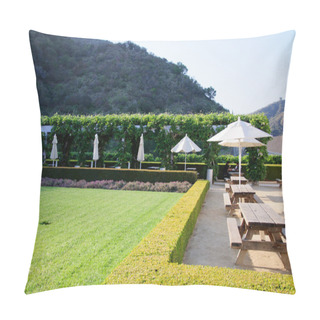 Personality  Landscaped Garden With Dining Tables Pillow Covers