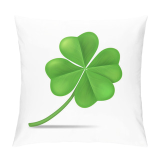 Personality  Realistic 3d Detailed Green Shamrock Leaf. Vector Pillow Covers