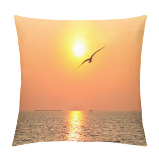 Personality  Flying Bird With Sunset Pillow Covers