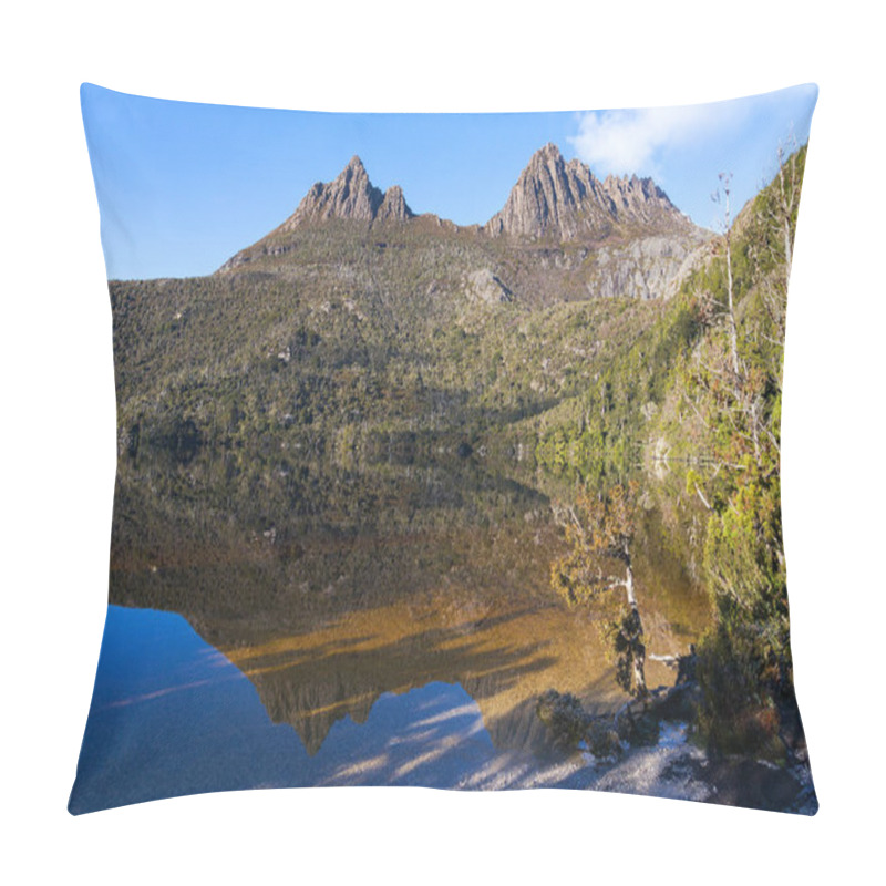 Personality  Picturesque Mountain Landscape Of Cradle Mountain With Perfect Reflection In Smooth Water Of Lake Dove Pillow Covers