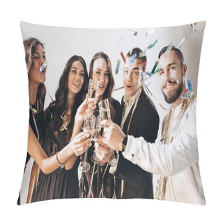Personality  Beautiful Young Girls And Guys Dressed In Stylish Elegant Clothes Smile  Together And Clink Glasses With Champagne On A White Background In The Studio Confiture Around. Party Time Pillow Covers