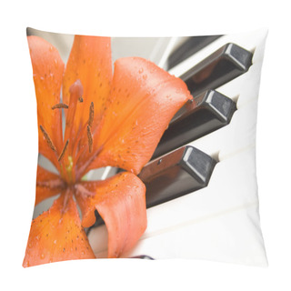 Personality  Lily On The Piano Pillow Covers