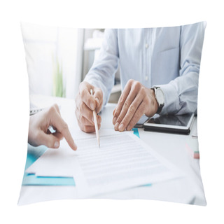 Personality  Business People Negotiating A Contract Pillow Covers