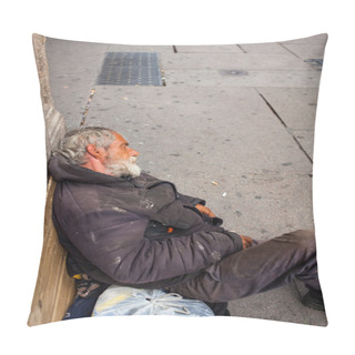 Personality  Homeless Sleeping Pillow Covers