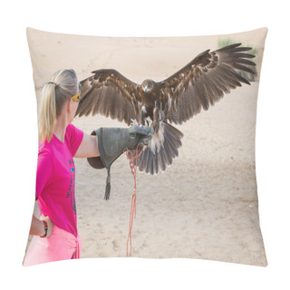 Personality   Eagle  On A Hand Of A Lady Pillow Covers