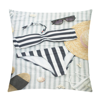 Personality  Summer Woman Accessories On The Beach, Swimsuit, Hat And Glasses Pillow Covers