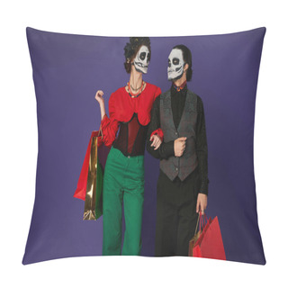 Personality  Dia De Los Muertos Couple In Skeleton Makeup Holding Shopping Bags And Looking At Each Other On Blue Pillow Covers