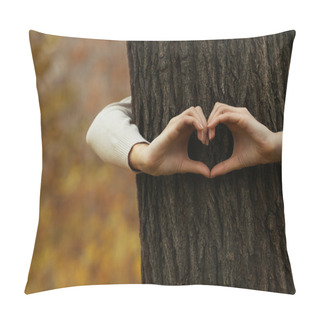 Personality  Hands Hugging Tree Pillow Covers