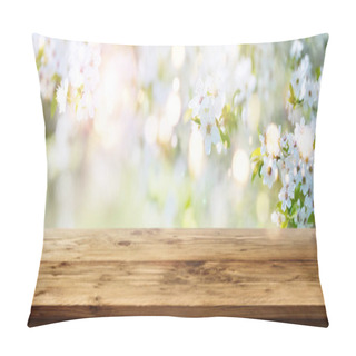 Personality  White Flowers Petals, Spring Summer Flora  Pillow Covers