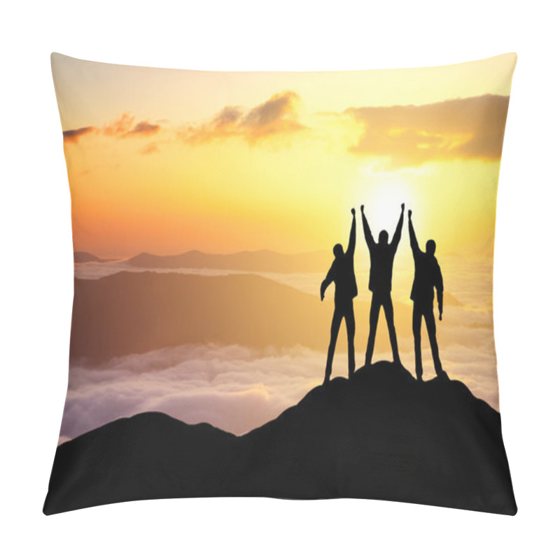 Personality  Silhouettes of tourist team on mountain pillow covers