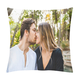 Personality  Man And Woman In Love In A Park Having A Romantic Kiss. Pillow Covers