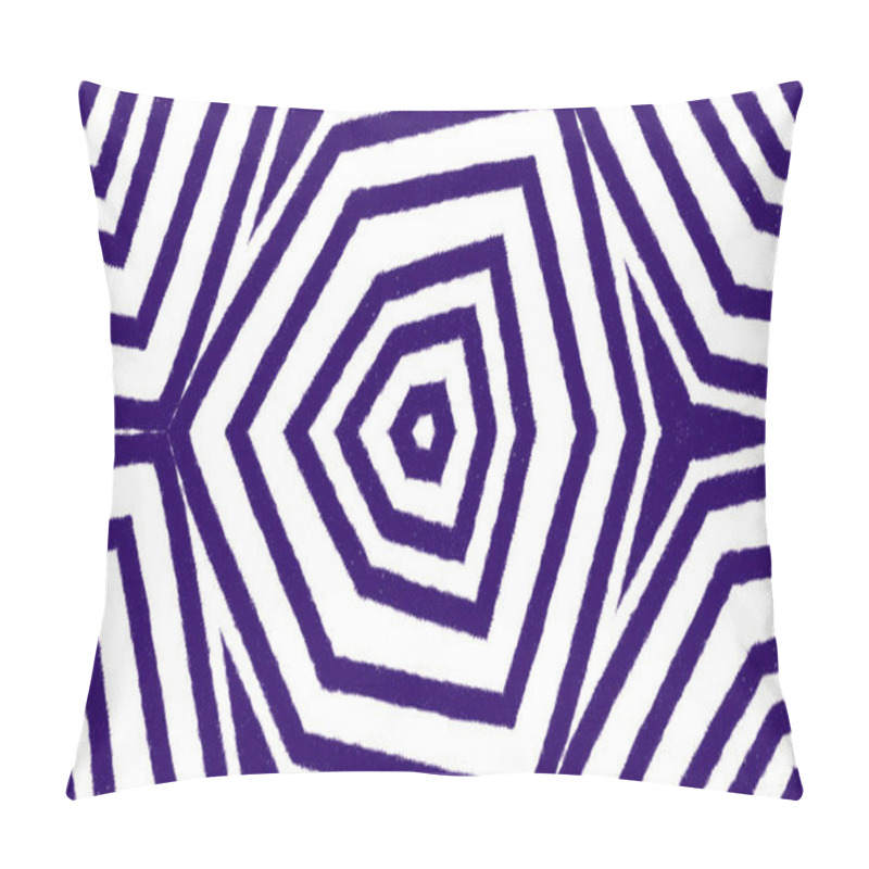 Personality  Medallion seamless pattern. Purple symmetrical kaleidoscope background. Watercolor medallion seamless tile. Textile ready pretty print, swimwear fabric, wallpaper, wrapping. pillow covers