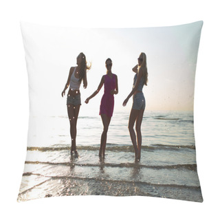 Personality  Happy Female Friends Dancing On Beach Pillow Covers