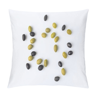 Personality  Scattered Green And Black Olives  Pillow Covers