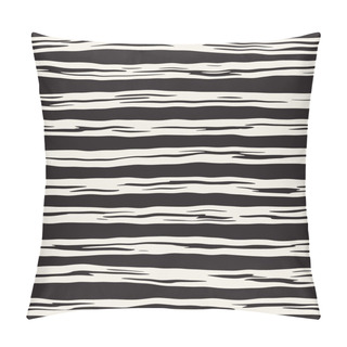 Personality  Decorative Seamless Pattern With Doodle Lines. Hand Painted Grungy Wavy Stripes Background. Trendy Endless Freehand Texture Pillow Covers