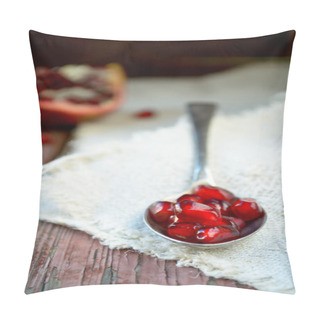 Personality  Open Fresh Ripe Pomegranates Fruit Pillow Covers
