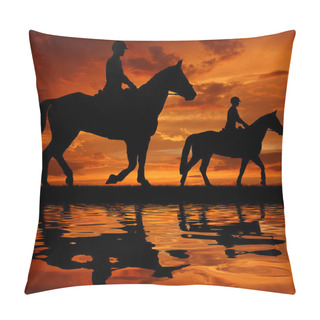 Personality  Rider On A Horse Pillow Covers