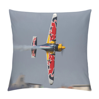 Personality  Red Bull Air Race In Budapest Pillow Covers