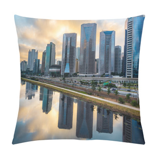 Personality  Sao Paulo Skyline Pillow Covers