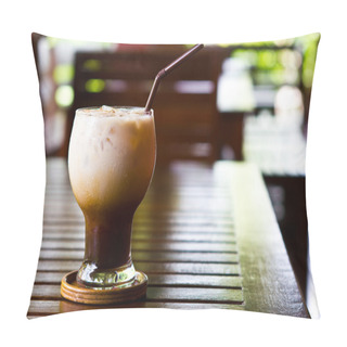 Personality  Ice Cold Coffee On A Wooden Table Pillow Covers