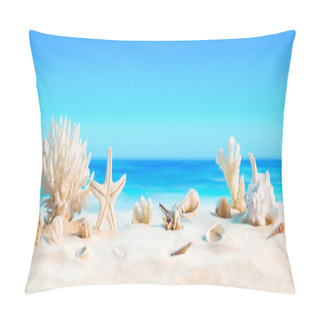Personality  Landscape With Seashells On Tropical Beach - Summer Holiday Pillow Covers