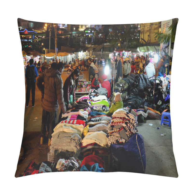 Personality  Crowded, Dalat Night Market, Marketplace, Shopping Pillow Covers