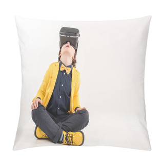 Personality  Kid In Virtual Reality Headset  Pillow Covers