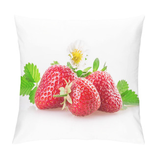 Personality  Shiny Sweet Strawberries Pillow Covers