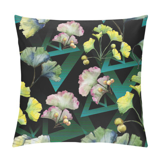Personality  Green Leaf Ginkgo. Leaf Plant Botanical Garden Floral Foliage. Seamless Background Pattern. Pillow Covers