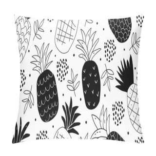 Personality  Black And White Minimalistic Pineapples Pattern Pillow Covers
