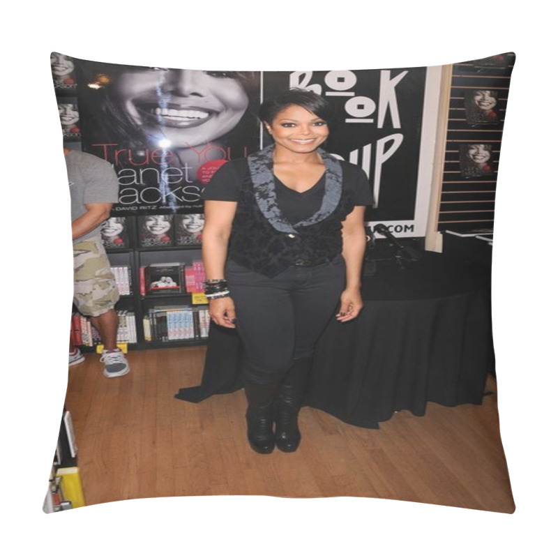 Personality  Janet Jackson pillow covers