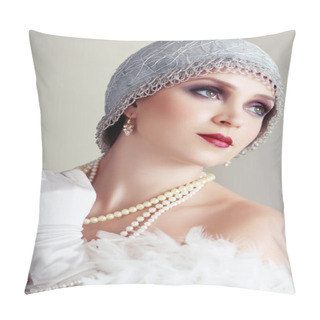 Personality  Young Flapper Woman Pillow Covers
