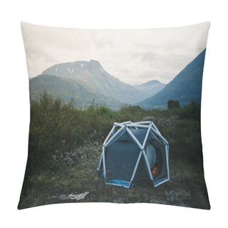 Personality  Cool Hikinh Tent In Beautiful Icelandic Scenery Pillow Covers