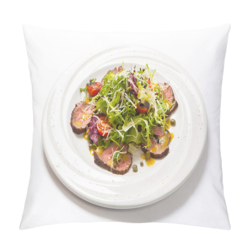 Personality  Rucola Salad And Beaf On A White Plate Pillow Covers