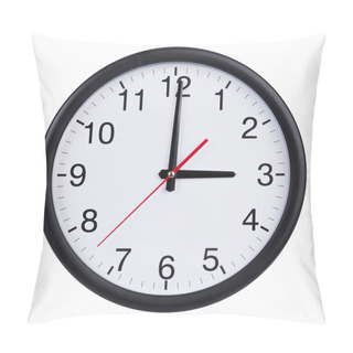 Personality  Round Clock Is Exactly Three Hours Pillow Covers