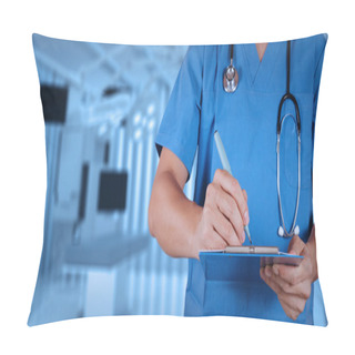 Personality  Success Smart Medical Doctor With Operating Room Pillow Covers